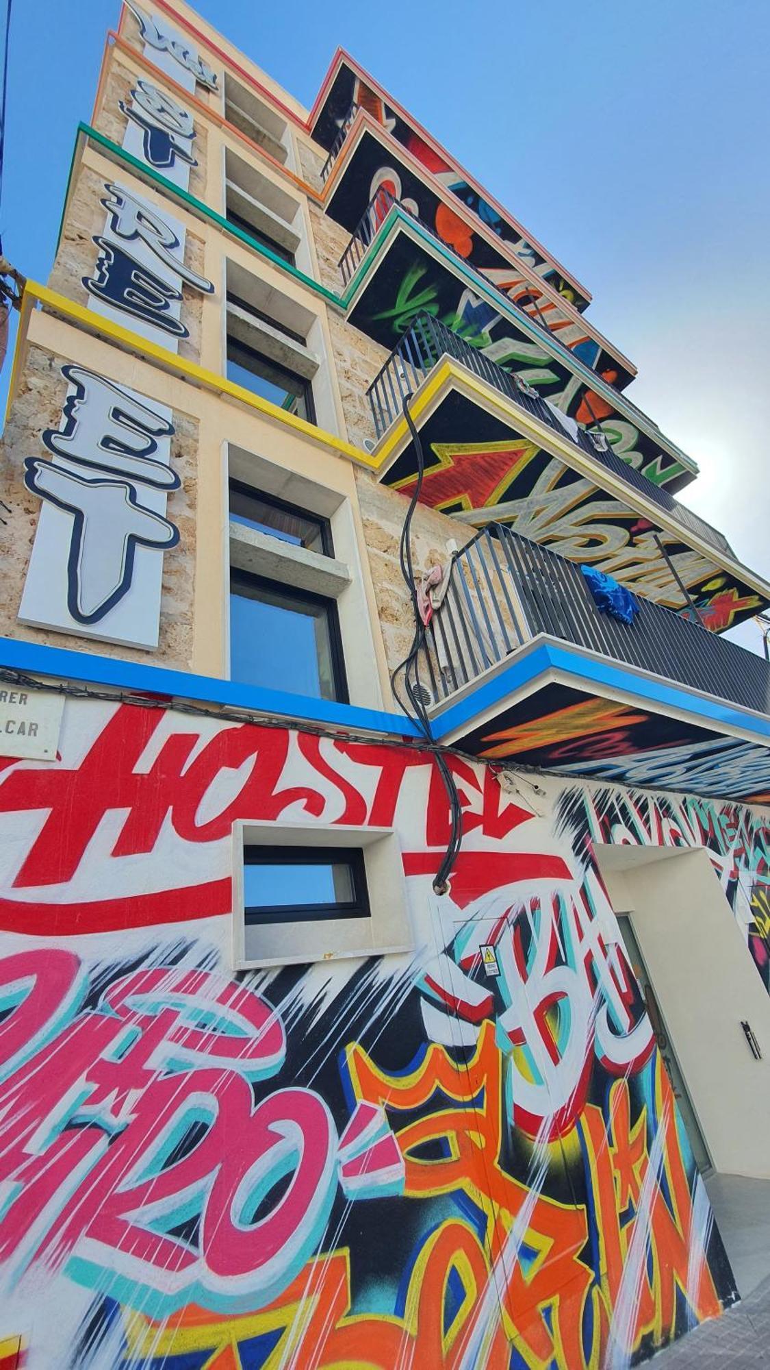 We Street Hostel - El Arenal-Albergue Juvenil Exteriör bild